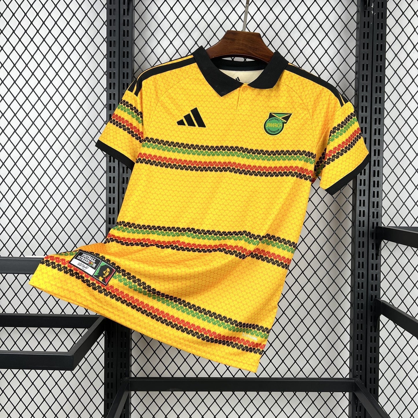 Camiseta de la Copa Mundial 2026 Jamaica x Bob Marley de local