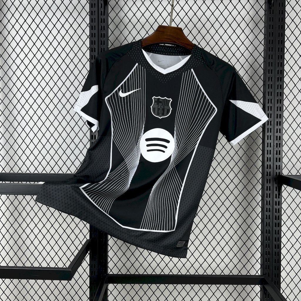 Camiseta Edición Especial Barcelona (Blanco y Negro)