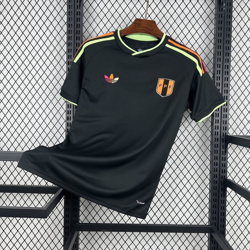 Camiseta de visitante de Perú para la Copa del Mundo 2026