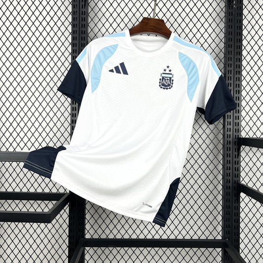 Camiseta pre-partido de Argentina para el Mundial de 2026