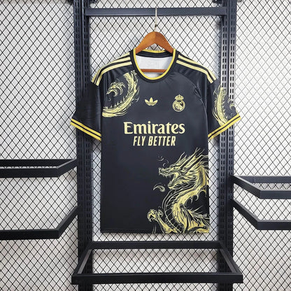 Camiseta de edición especial "Dragón de Oro" del Real Madrid 25/26