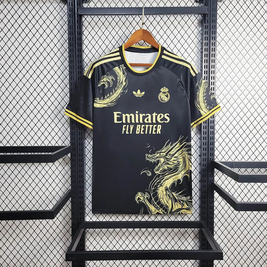 Camiseta de edición especial "Dragón de Oro" del Real Madrid 25/26