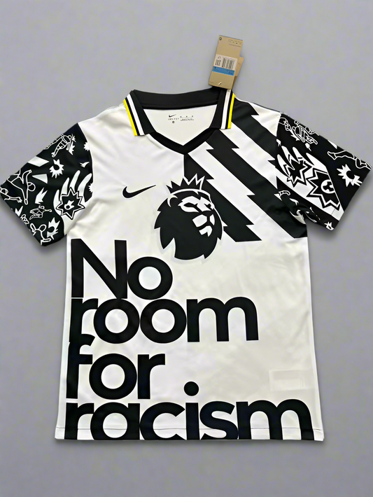 Camiseta "No hay lugar para el racismo"