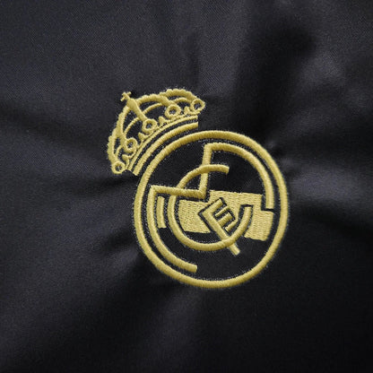 Camiseta de edición especial "Dragón de Oro" del Real Madrid 25/26