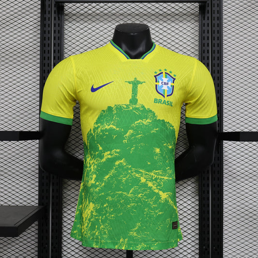 Camiseta de Brasil Cristo Redentor (Amarilla)