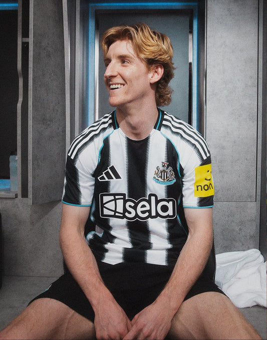 Camiseta de local del Newcastle United 2025/26
