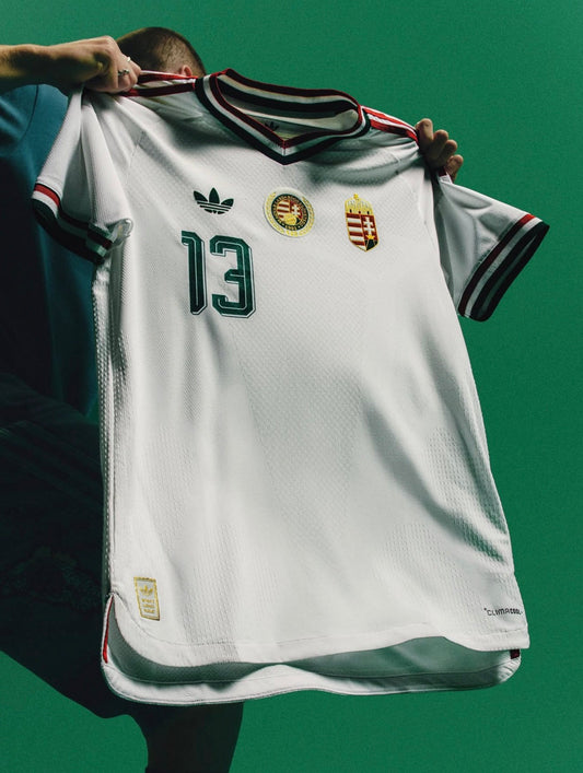 Camiseta de visitante de Hungría 2026