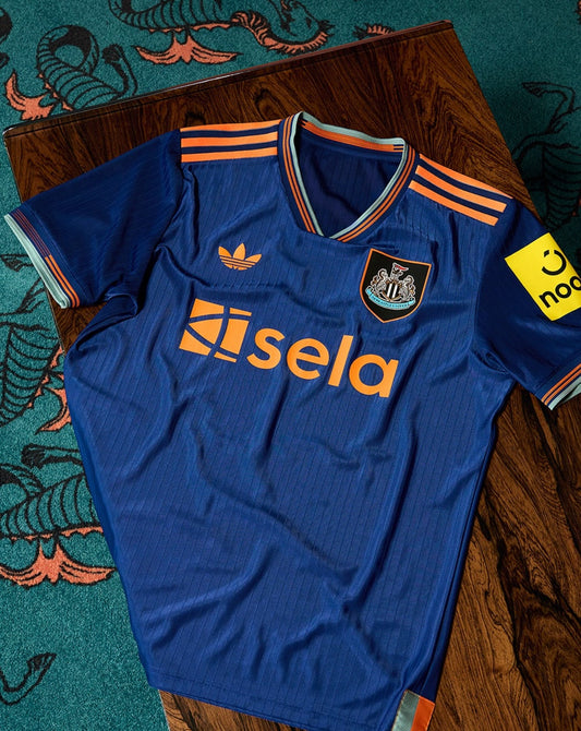 Camiseta de la tercera equipación del Newcastle United 2025/26