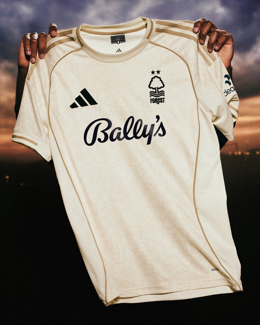 Camiseta visitante del Nottingham Forest 2025/26