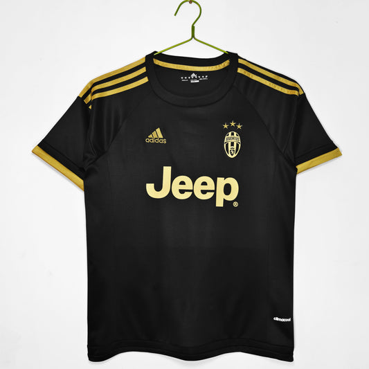 Camiseta alternativa 2015/16 de la Juventus