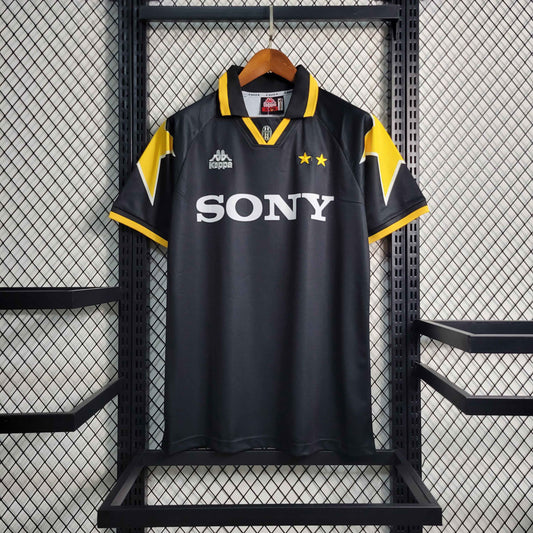 Camiseta de la Juventus 1995/97 (tercera equipación)